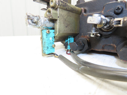 Toyota 67620-21440-71 Hydraulic 3-Spool Forklift Mast Control Valve From 7FBCU25