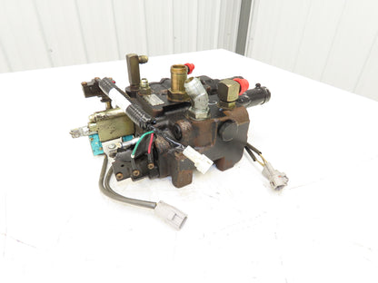 Toyota 67620-21440-71 Hydraulic 3-Spool Forklift Mast Control Valve From 7FBCU25