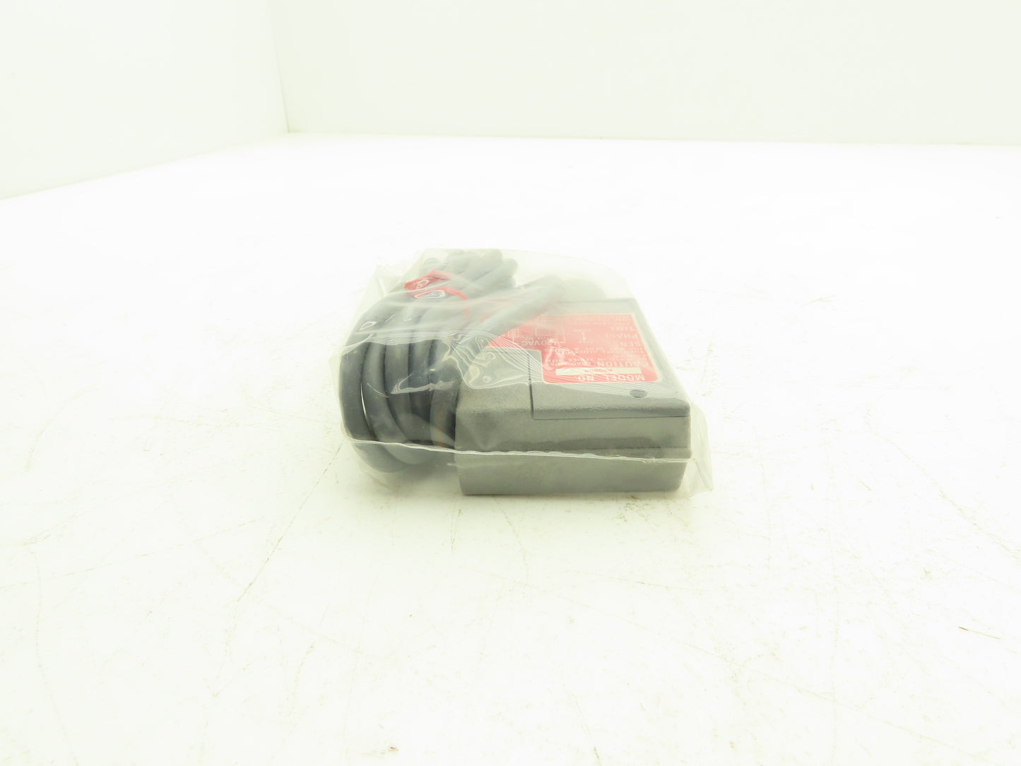Autotron A20000 Retroreflective Photoelectric Sensor 120VAC