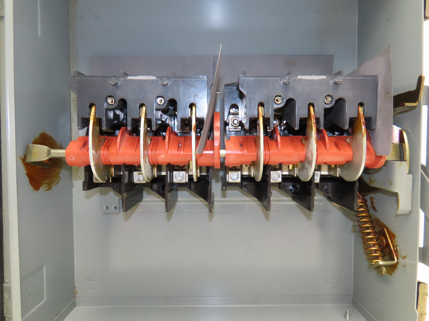 Square D HU661RWK Safety Disconnect Switch 30A 600V 6 Pole Non Fused 3R