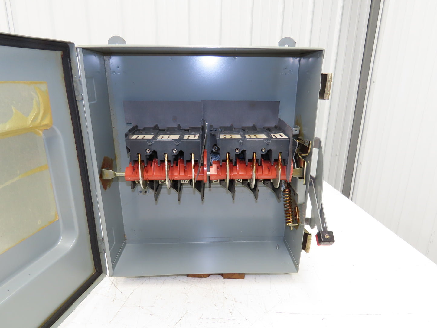 Square D HU661RWK Safety Disconnect Switch 30A 600V 6 Pole Non Fused 3R