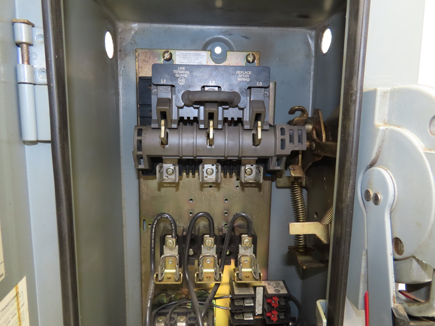 Allen-Bradley 512-BJB-6XP-24R Combination Starter Fusible 600V 3PH 10HP