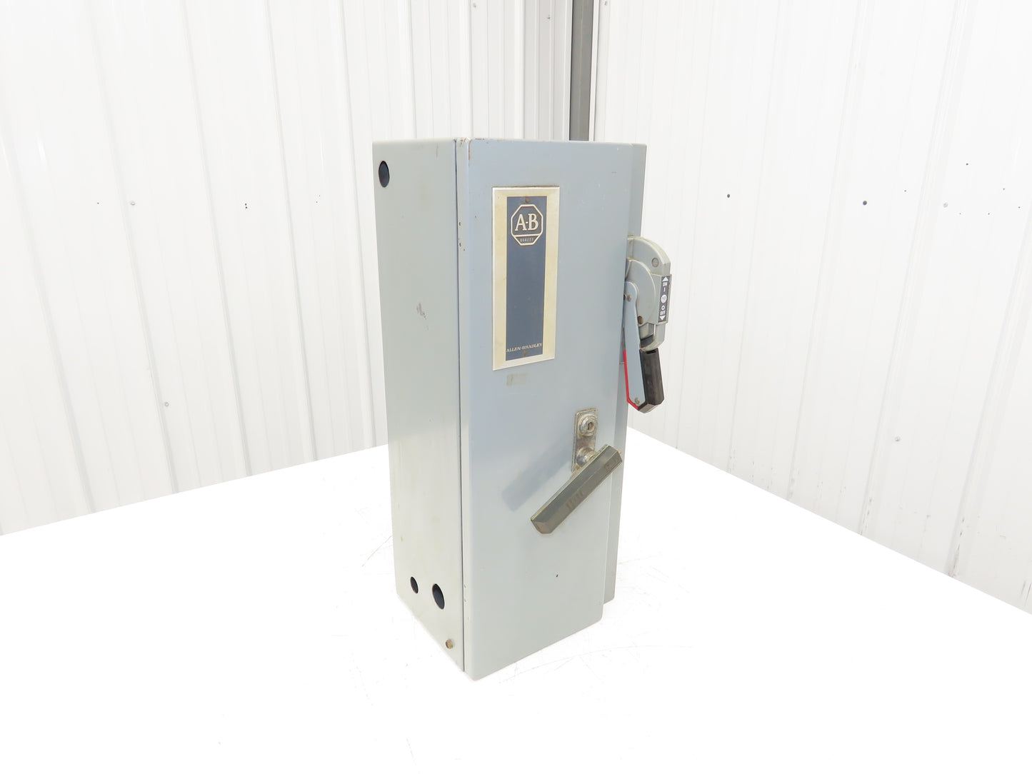 Allen-Bradley 512-BJB-6XP-24R Combination Starter Fusible 600V 3PH 10HP