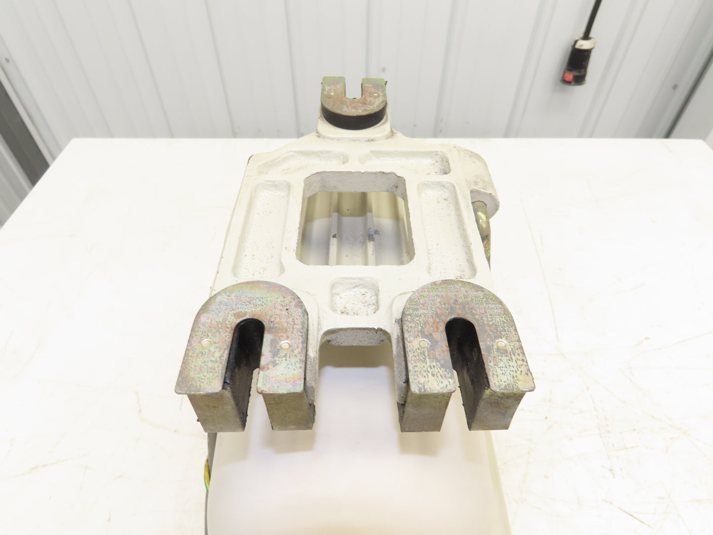 SunStar Fortuna S5AC55-2A-002 Industrial Sewing Machine AC Servo Motor 220V 1PH