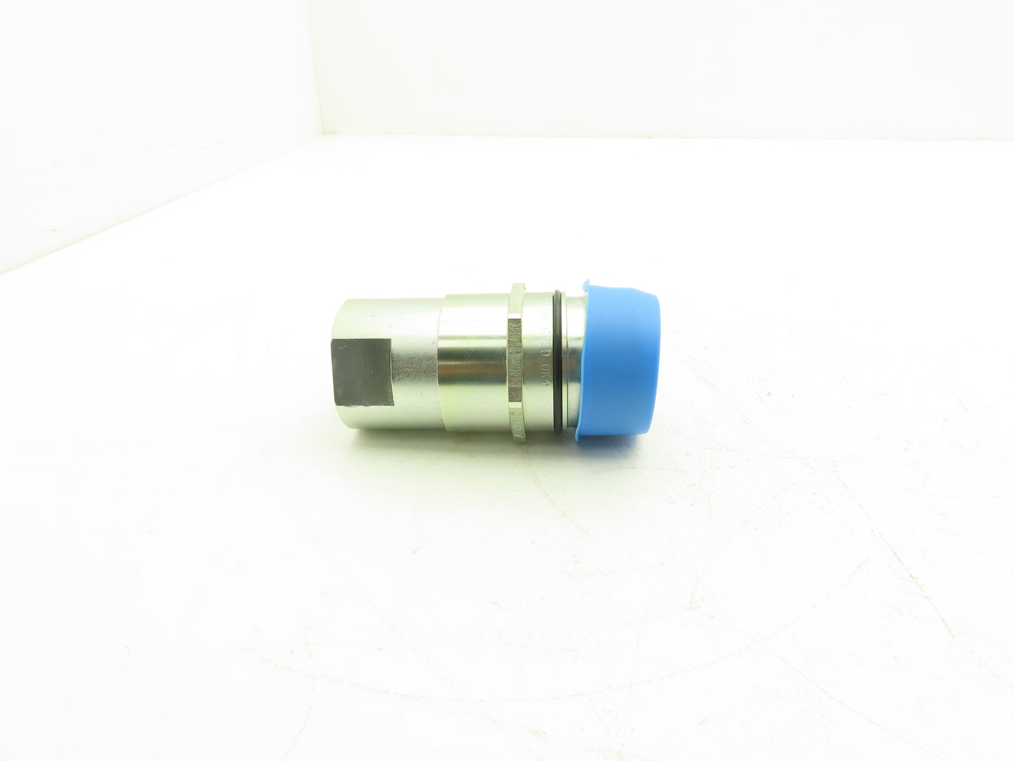 Aeroquip FD8610021616 1" NPT No Spill Hydraulic Quick Disconnect Fitting