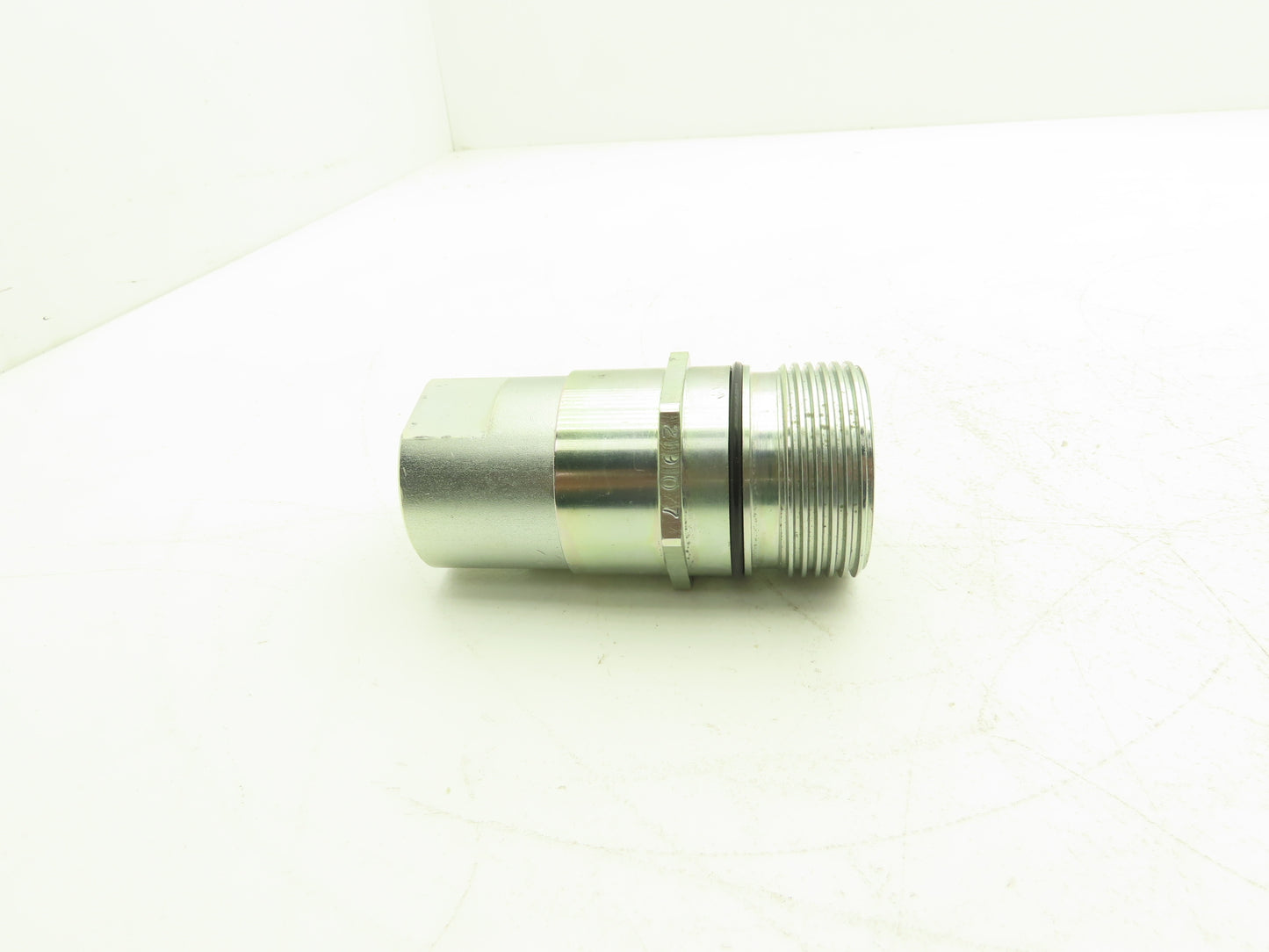 Aeroquip FD8610021616 1" NPT No Spill Hydraulic Quick Disconnect Fitting
