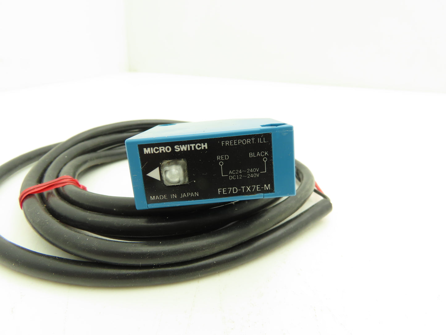 Honeywell FE7D-TX7E-M Micro Switch Phototransistor Sensor 24-240VAC/12-240VDC