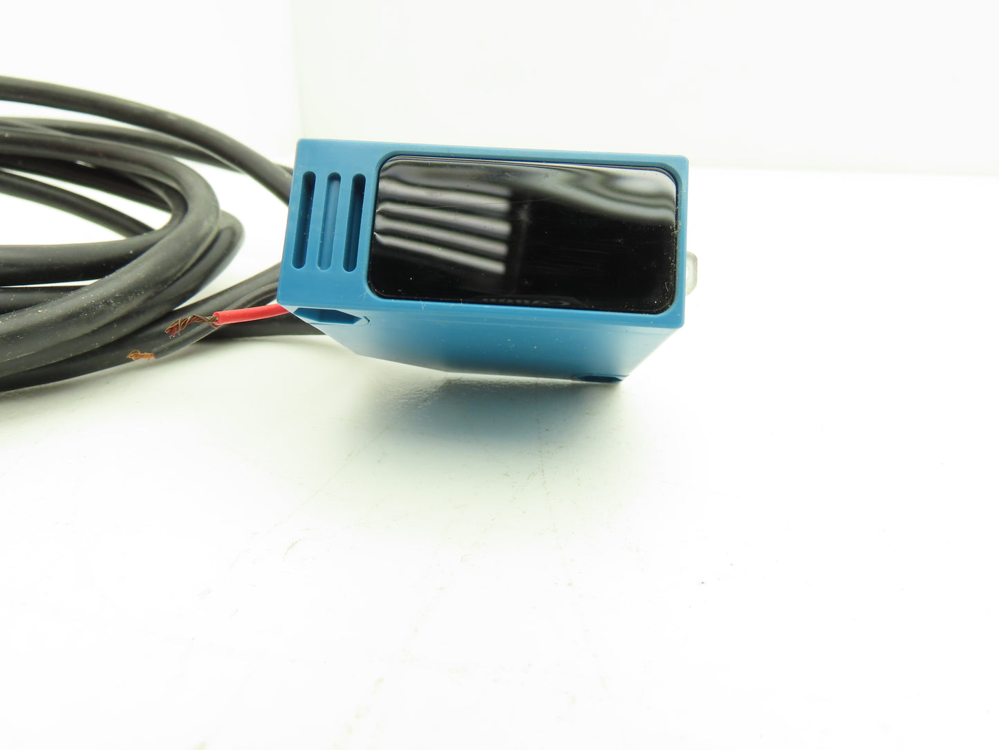 Honeywell FE7D-TX7E-M Micro Switch Phototransistor Sensor 24-240VAC/12-240VDC