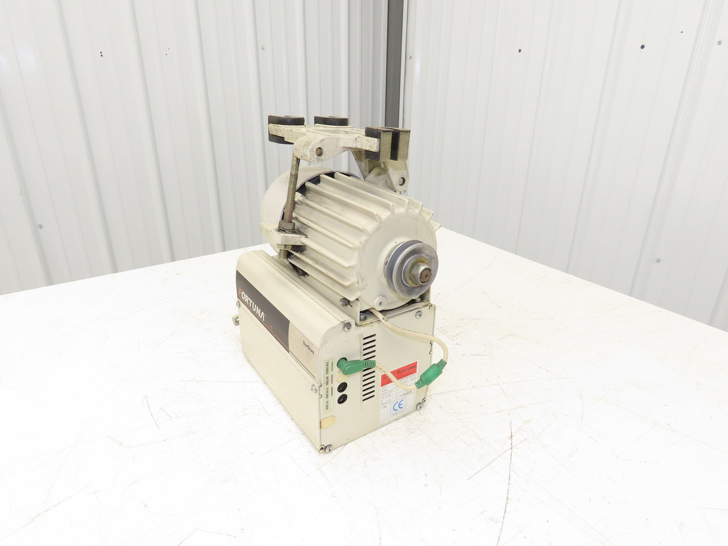 SunStar Fortuna S5AC55-3A-033 Industrial Sewing Machine AC Servo Motor 220V 3PH