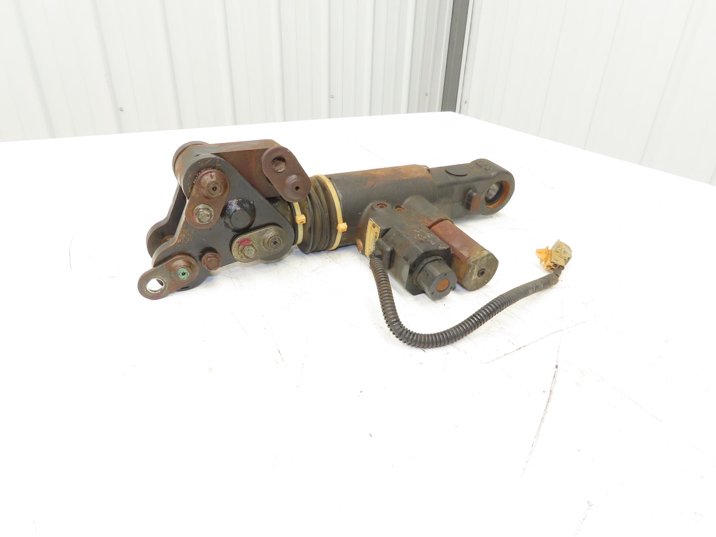 Toyota 43610-21440-71 Electric Forklift Nishina Swing Hydraulic Cylinder 7FBCU25