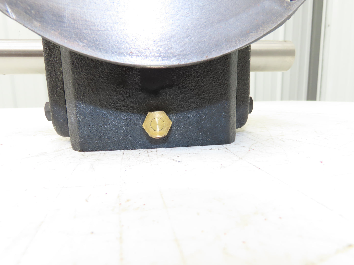 Worldwide HDRF237-30/1-DE-56C Worm Gearbox 30:1 Reducer 58rpm Dual Shaft 56C