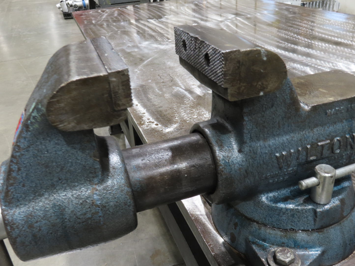 1" Top Steel Fabrication Welding Layout Table Work Bench 96"x48"x35" Wilton Vise