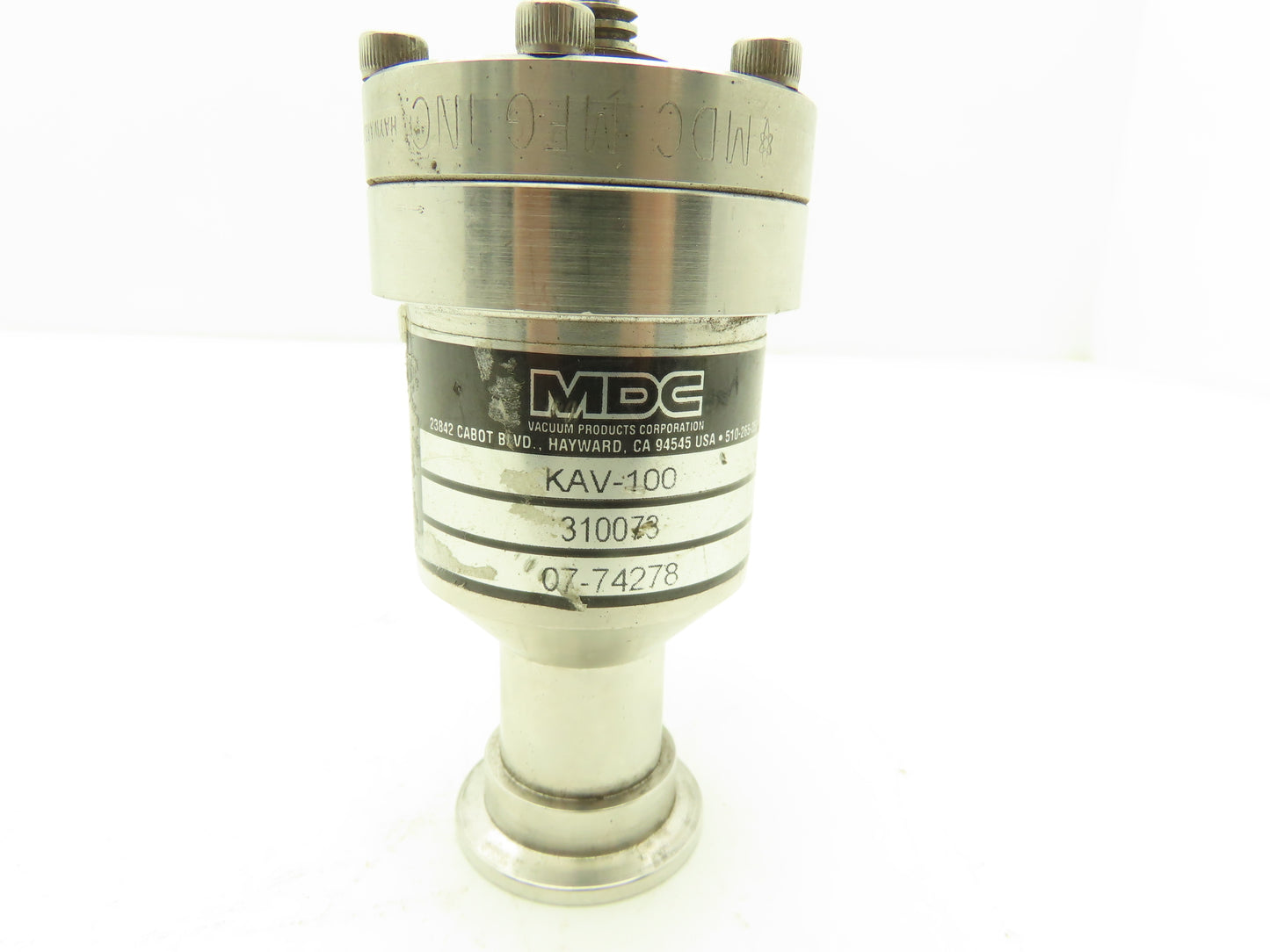 MDC KAV-100 Manual Pneumatic Angle Valve Vacuum Isolation 1" Connection