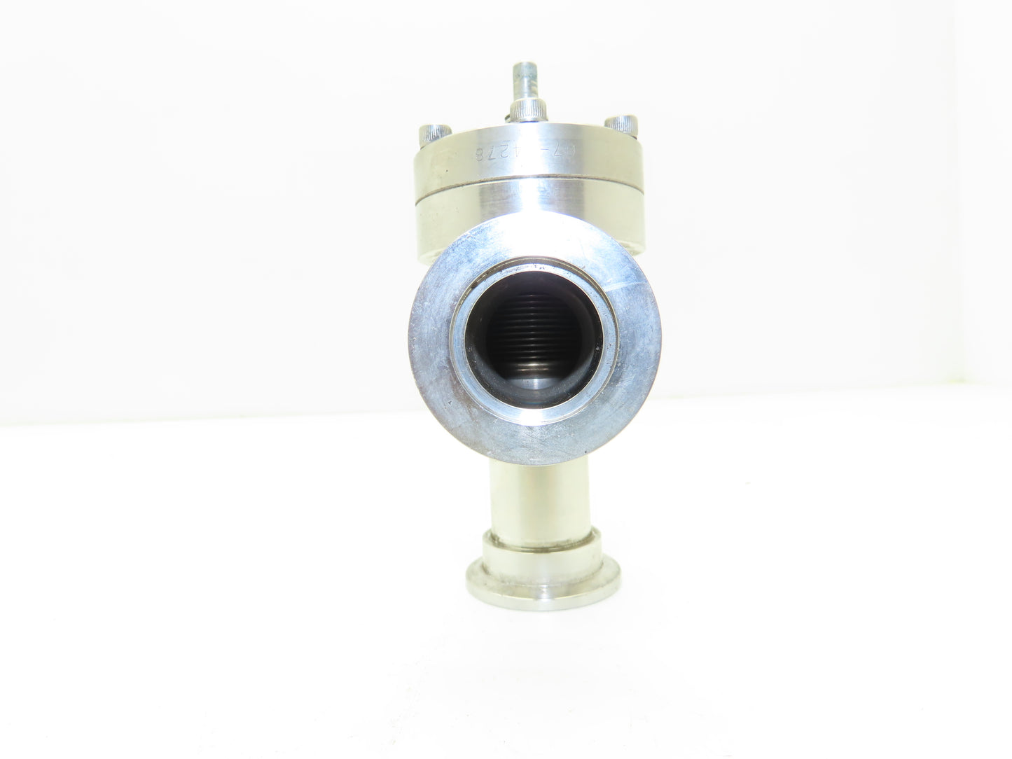 MDC KAV-100 Manual Pneumatic Angle Valve Vacuum Isolation 1" Connection