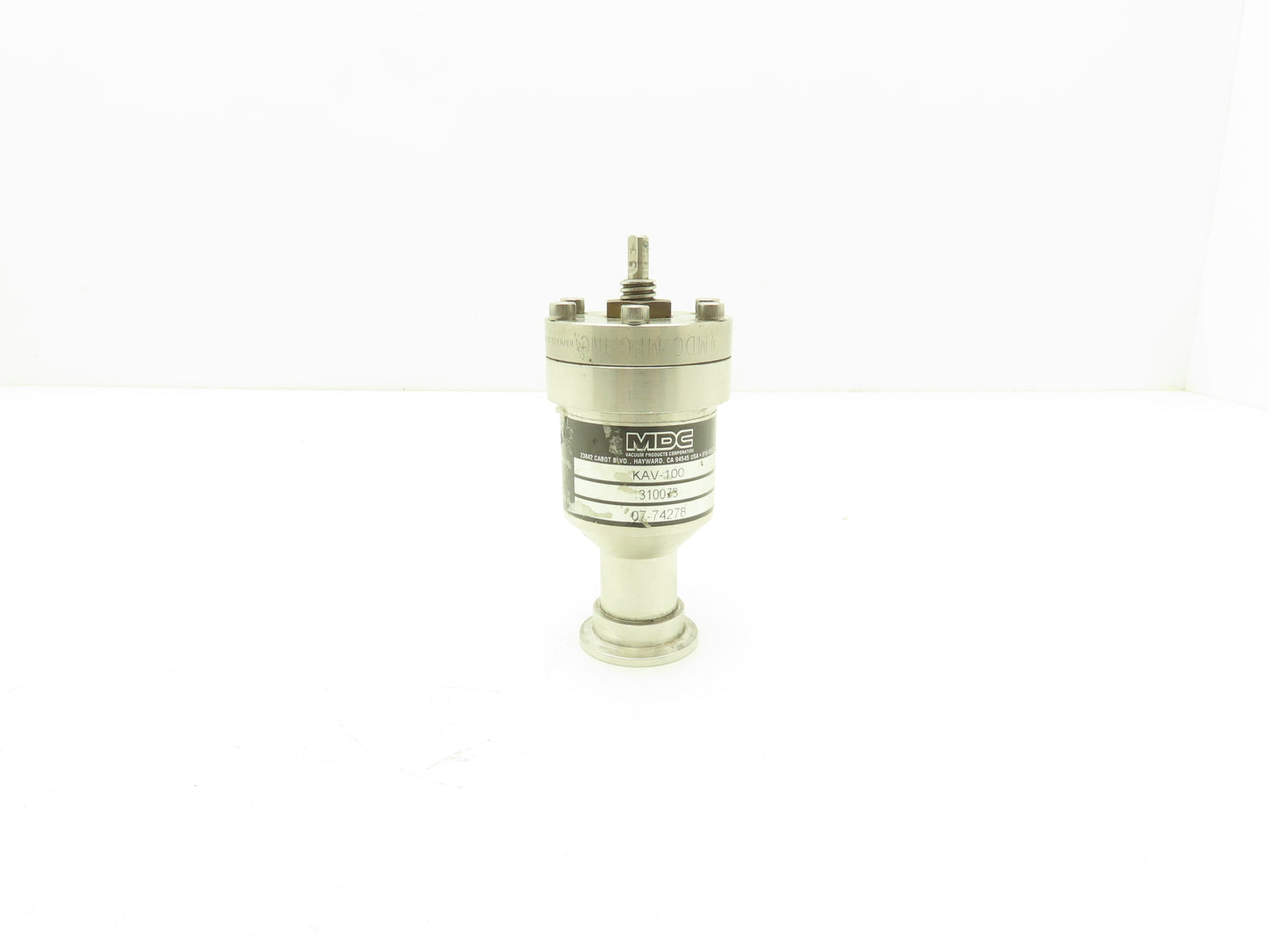 MDC KAV-100 Manual Pneumatic Angle Valve Vacuum Isolation 1" Connection