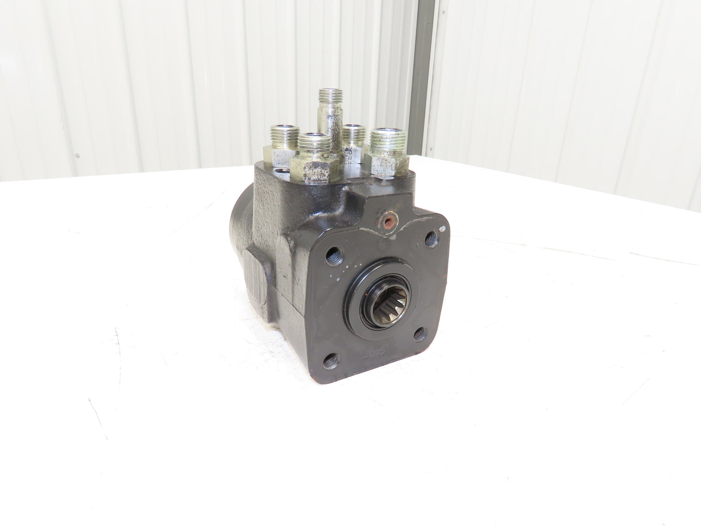 Landoll Hydraulic Power Steering Pump Removed From LSC30 Stand On Forklift
