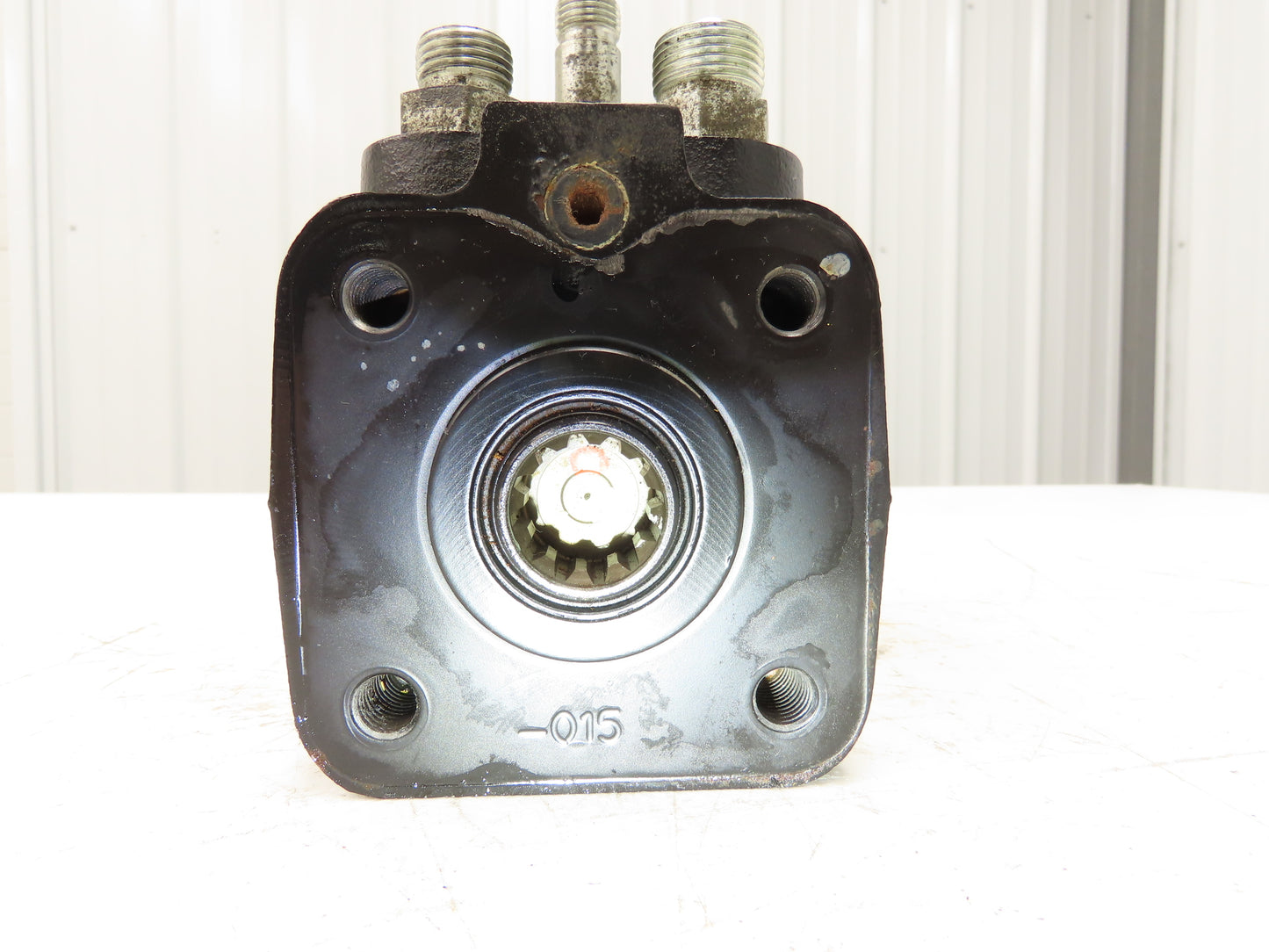 Landoll Hydraulic Power Steering Pump Removed From LSC30 Stand On Forklift