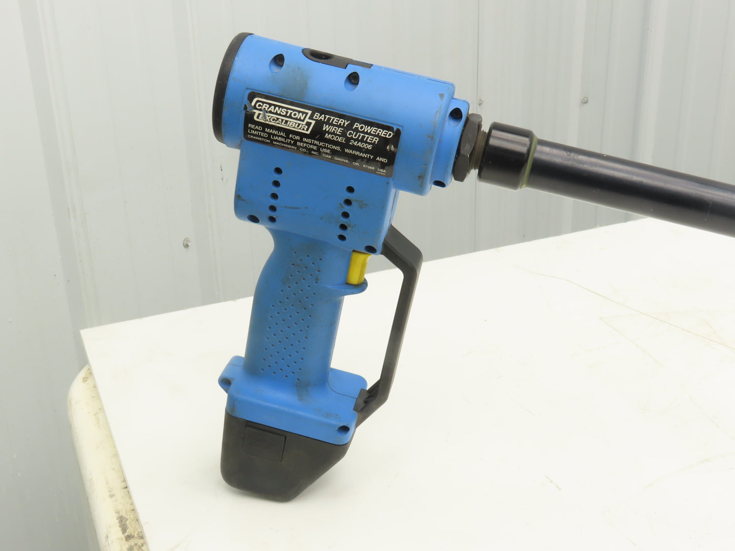 Cranston 24A006 Excalibur Wire Cutter 12V Cordless 36" Extension 7/8" Cutters