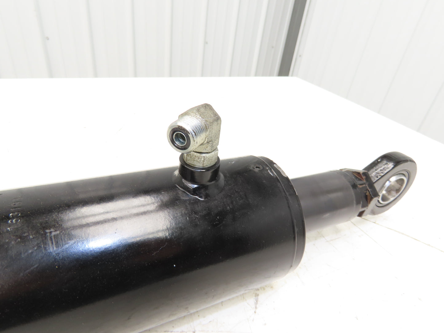 Landoll 52018-0611 Hydraulic Tilt Cylinder Removed From LSC30 Stand On Forklift