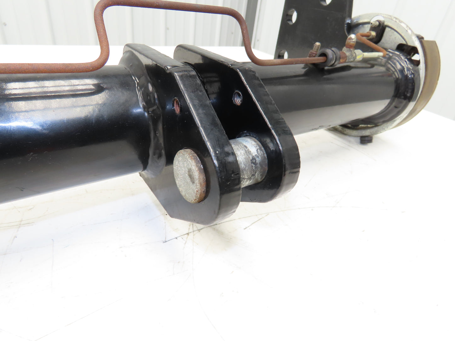 Landoll Front Axle Hub & Brake Assembly Removed From LSC30 Stand On Forklift