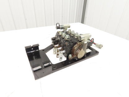 Landoll 072011-02 Hydraulic 3-Spool Mast Control Valve Off LSC30 Forklift