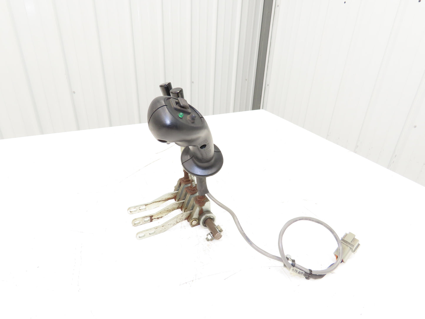 Landoll 072011-02 Mast Control 3 Lever Assembly W/Joystick Off LSC30 Forklift