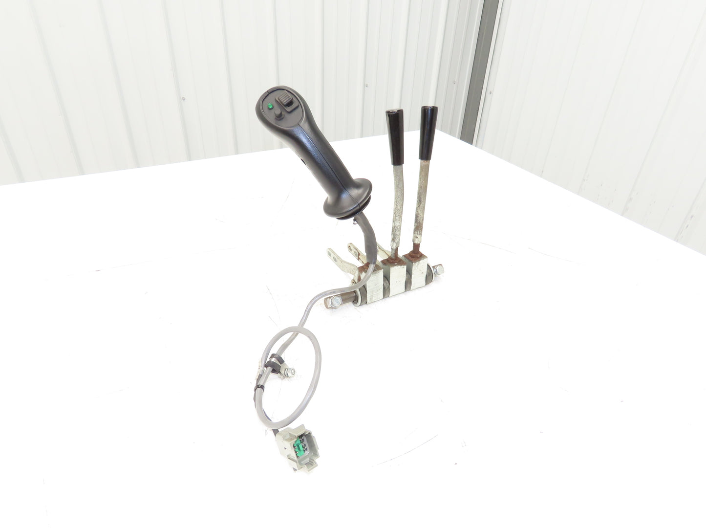 Landoll 072011-02 Mast Control 3 Lever Assembly W/Joystick Off LSC30 Forklift