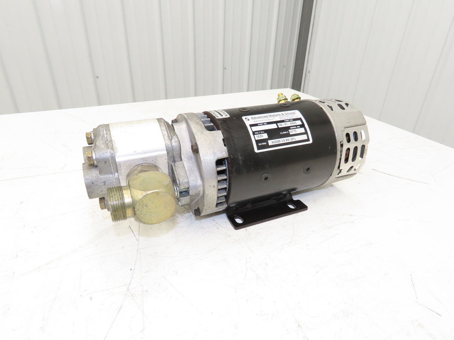 Landoll 140-01-4003C Hydraulic Pump & Motor Off LSC30 Forklift SP20B08A9H9-L