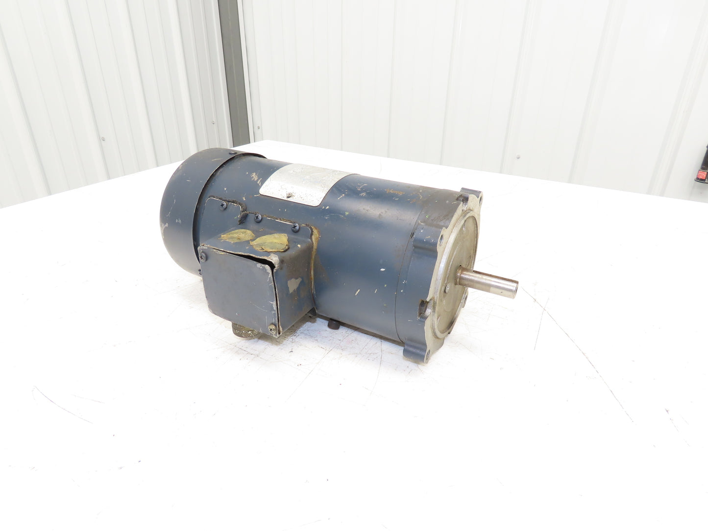Leeson 108018.00 C4D17FK3E DC Motor 3/4Hp 1750rpm 90VDC XS56C Permanent Magnet