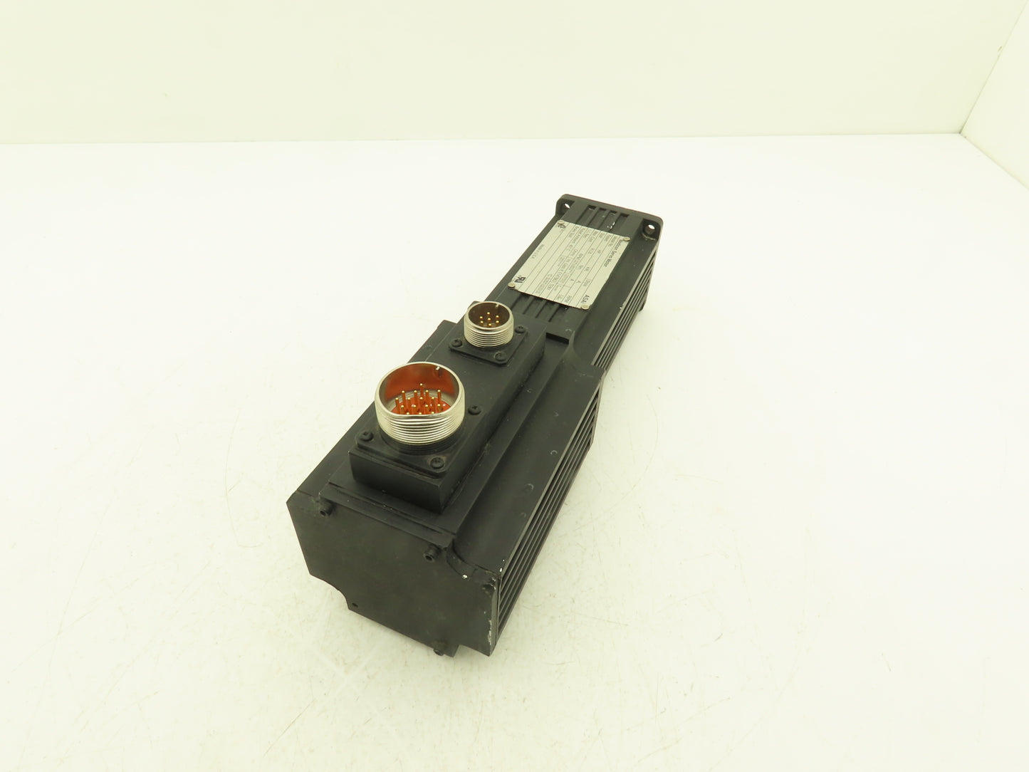 Modicon S32N-A00-2010 Servo Motor 0.95Hp 5500 RPM 230 VRMS Style CGC06