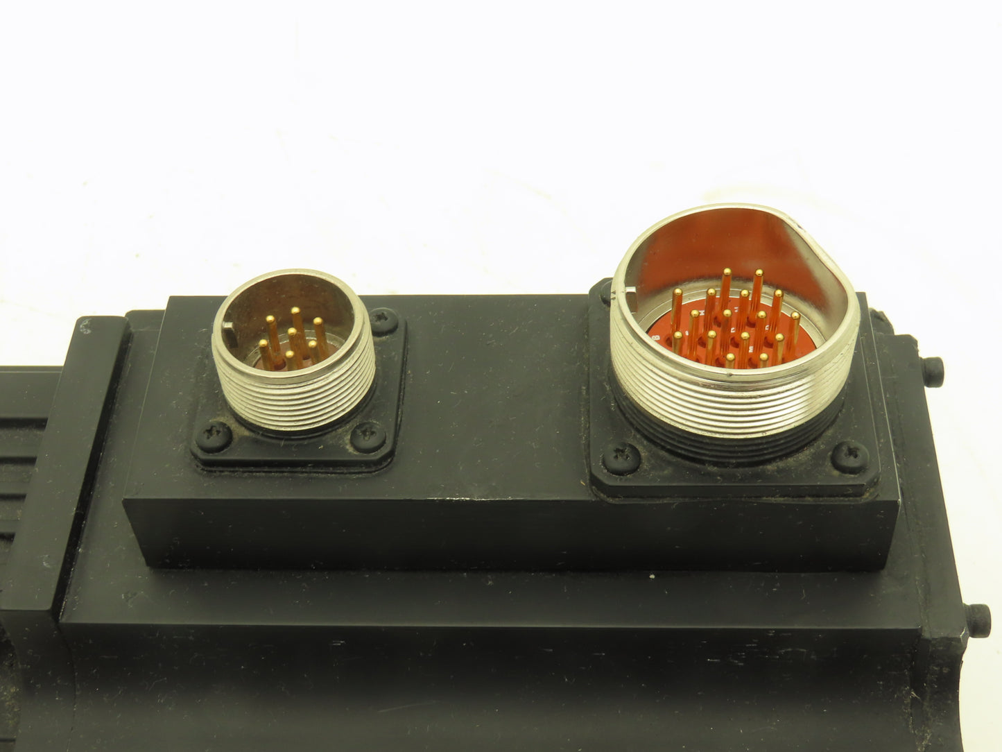 Modicon S32N-A00-2010 Servo Motor 0.95Hp 5500 RPM 230 VRMS Style CGC06