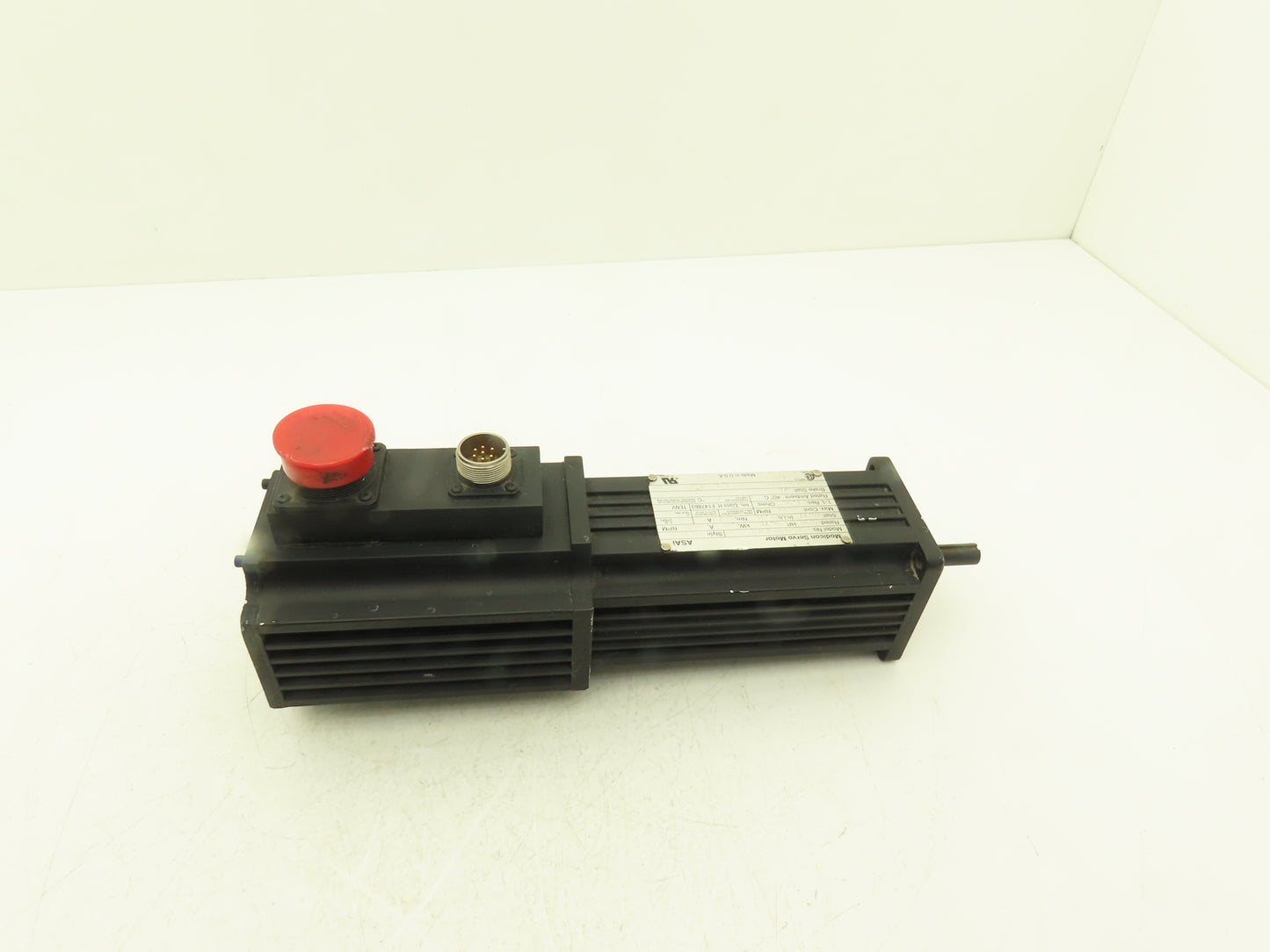 Modicon S32N-A00-2010 Servo Motor 0.95Hp 5500 RPM 230 VRMS Style CGC06