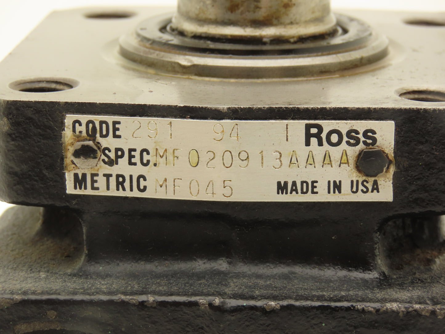 Ross MF020913AAAA Torqmotor Hydraulic Motor 4-Bolt SAE 1" Shaft