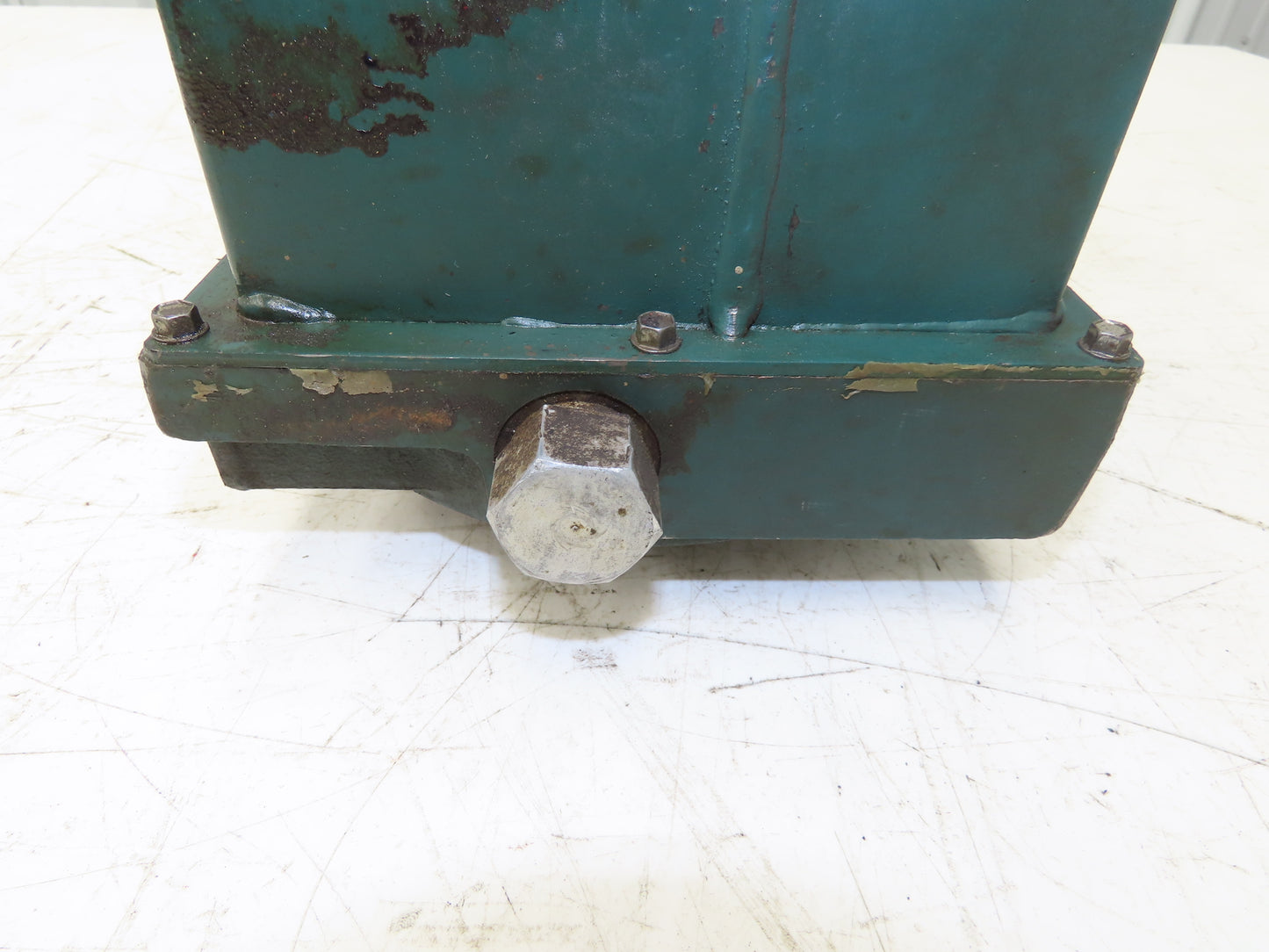 Dayton 4Z477 Hydraulic Power Pack Reservoir Tank 2-1/2 Gallon -No Motor