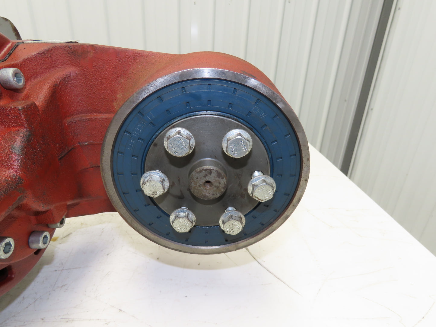 Landoll GT9618 Drive Axle Power Steering Hub Off LSC30 Stand On Forklift