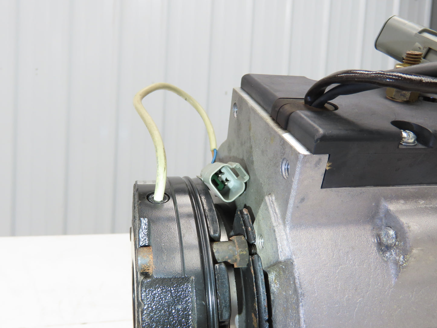 Landoll GT9618 Drive Axle Power Steering Hub Off LSC30 Stand On Forklift