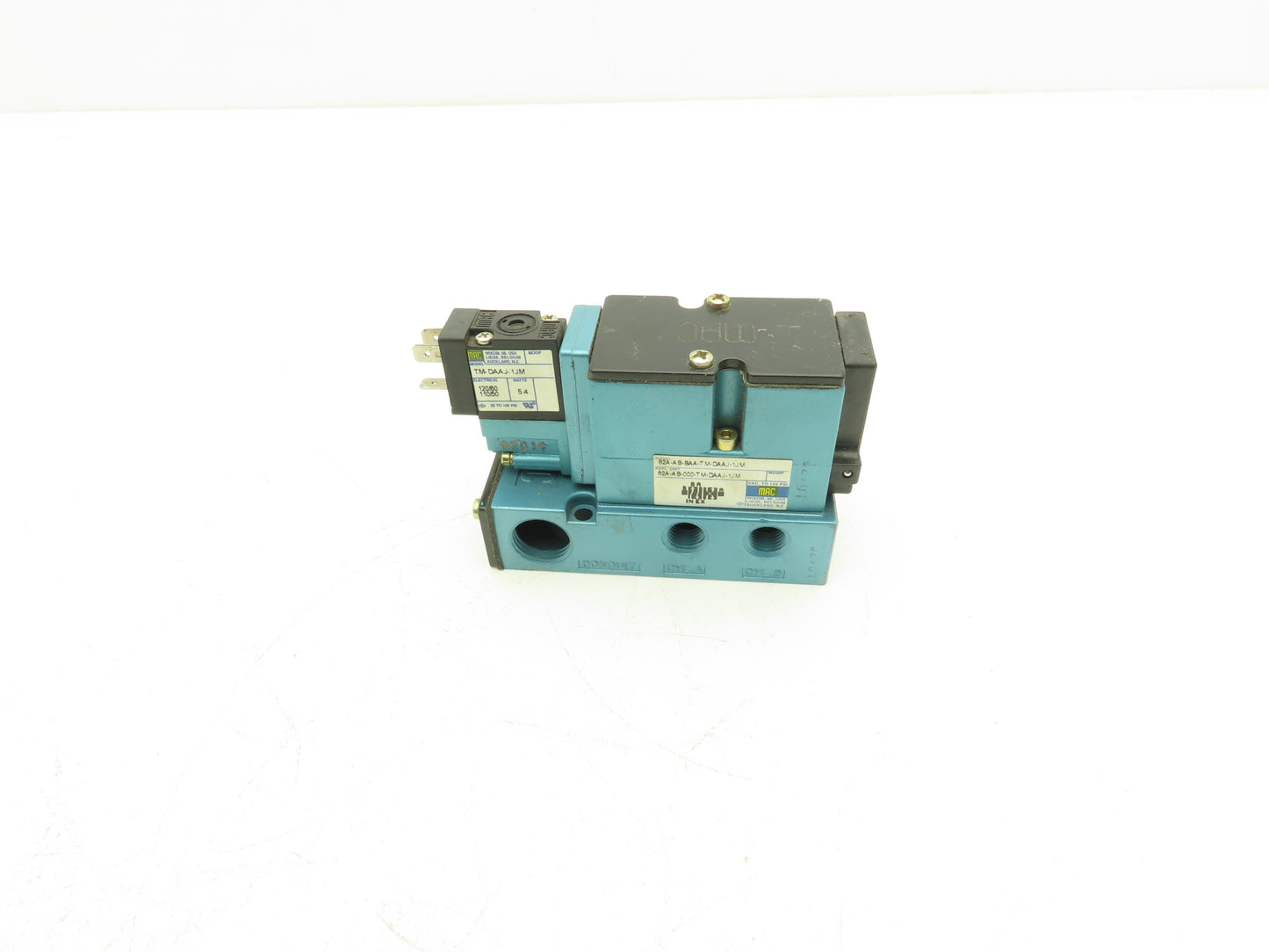 Mac 82A-AB-BAA-TM-DAAJ-1JM Pneumatic Air Solenoid Valve 4-Way 1/4"NPT 120VAC