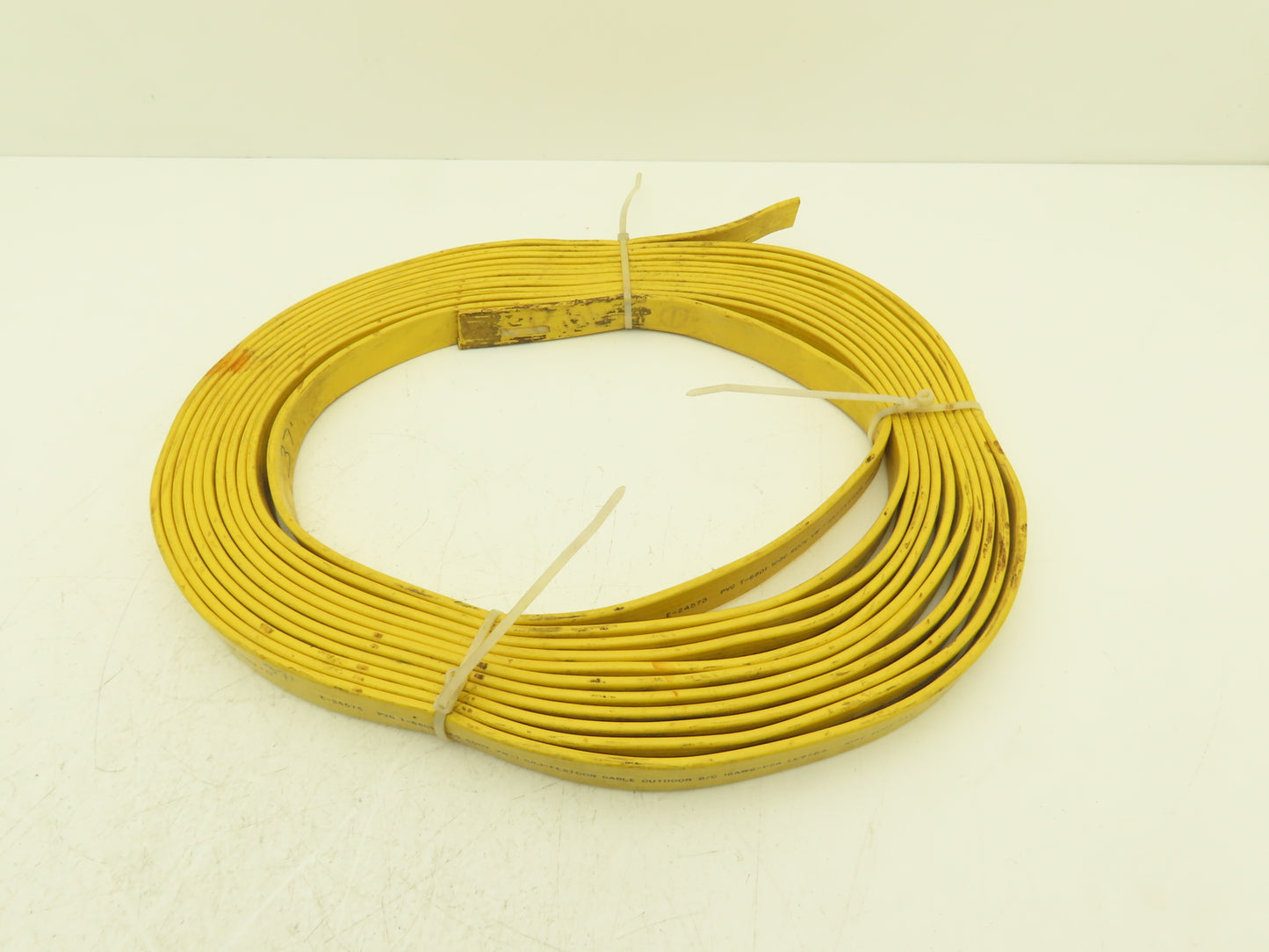 Festoon Cable Outdoor E-24573 Multi-Conductor Flat Cable 8 Wire 16AWG 600V 37'