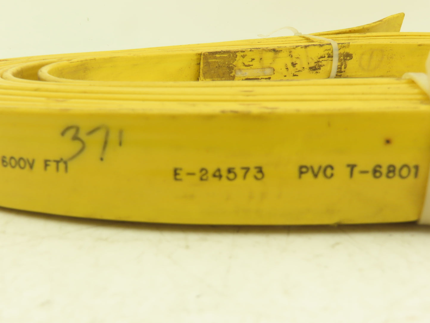 Festoon Cable Outdoor E-24573 Multi-Conductor Flat Cable 8 Wire 16AWG 600V 37'