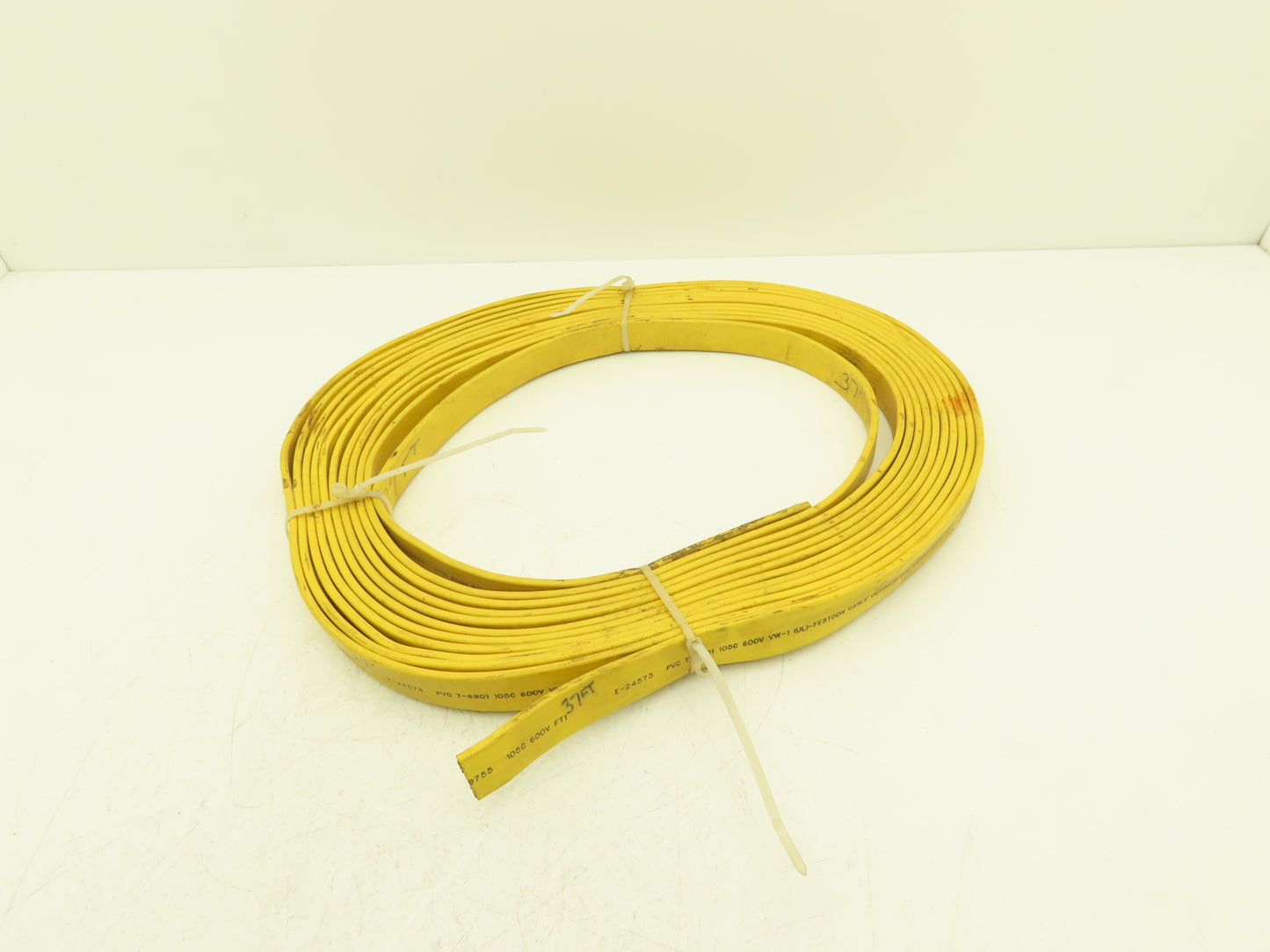 Festoon Cable Outdoor E-24573 Multi-Conductor Flat Cable 8 Wire 16AWG 600V 37'