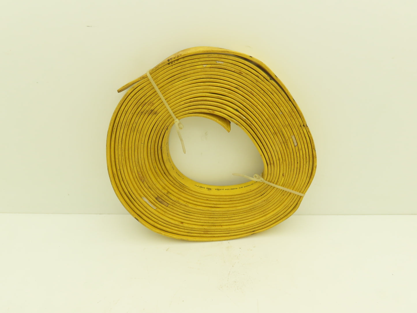 Festoon Cable Outdoor E-24573 Multi-Conductor Flat Cable 8 Wire 16AWG 600V 35'