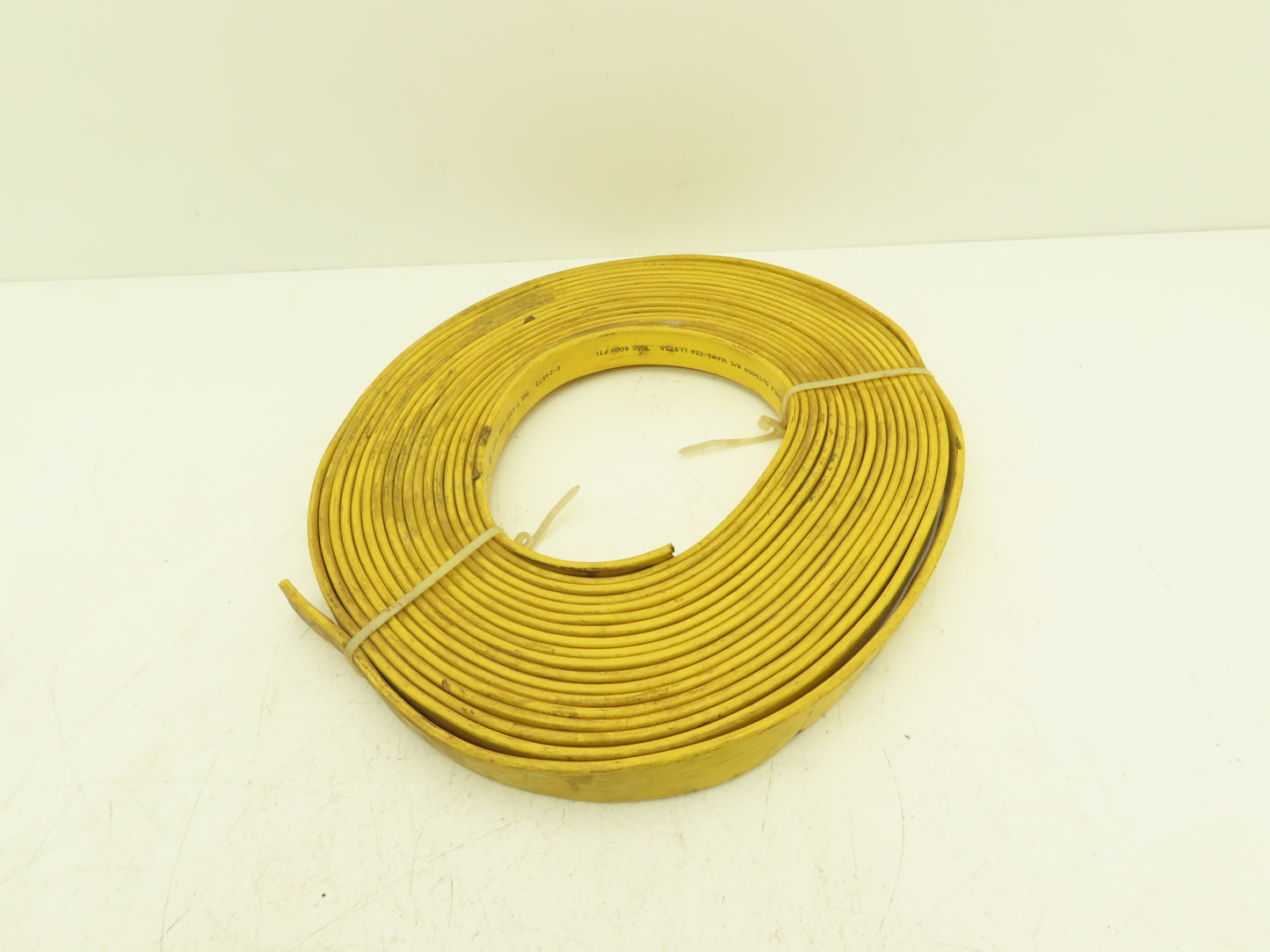 Festoon Cable Outdoor E-24573 Multi-Conductor Flat Cable 8 Wire 16AWG 600V 35'