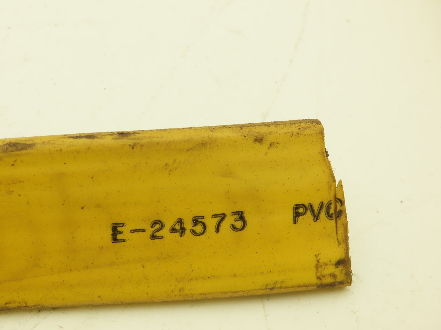 Festoon Cable Outdoor E-24573 Multi-Conductor Flat Cable 8 Wire 16AWG 600V 42'