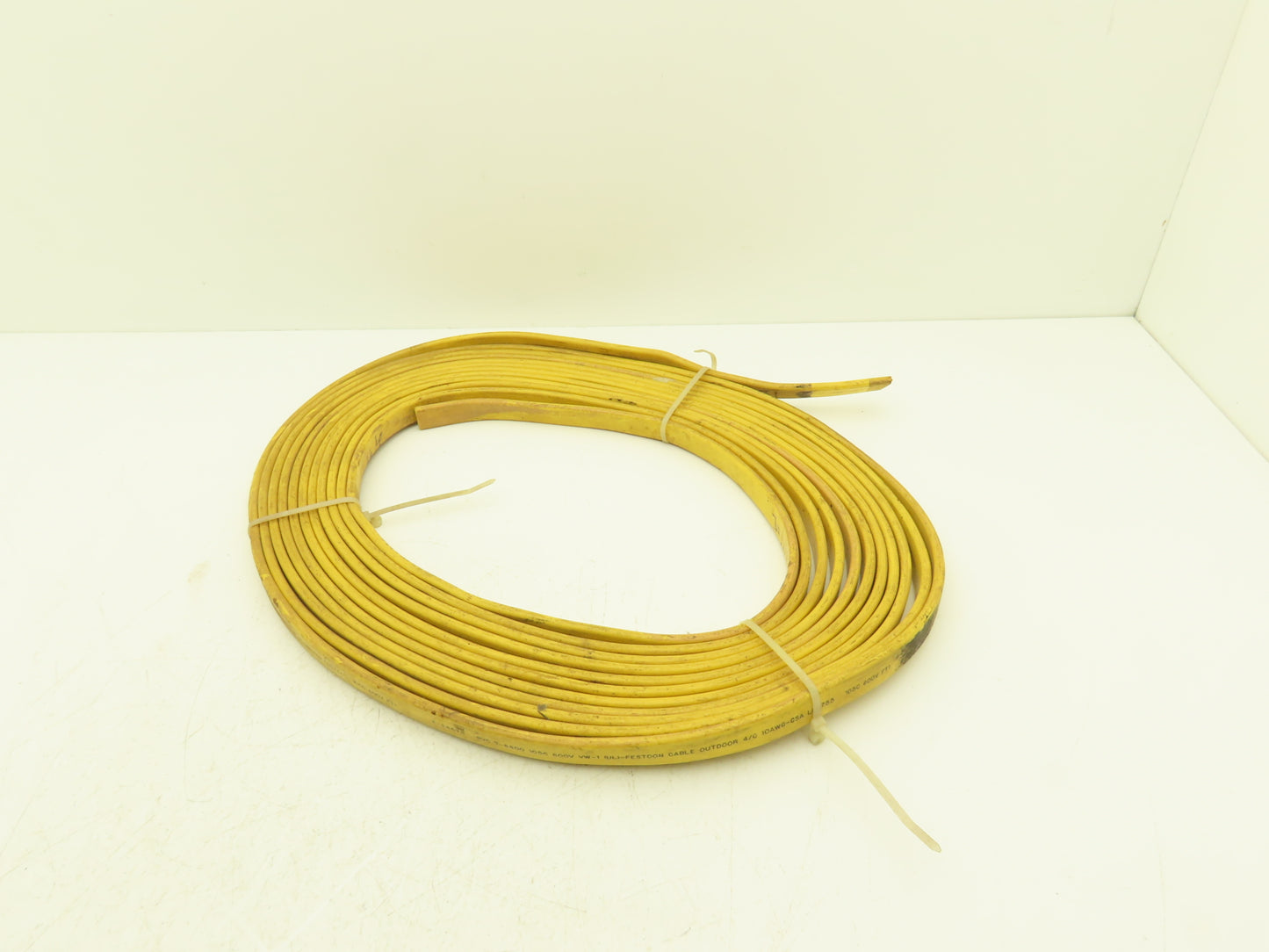 Festoon Cable Outdoor E-24573 Multi-Conductor Flat Cable 4 Wire 10AWG 600V 44'