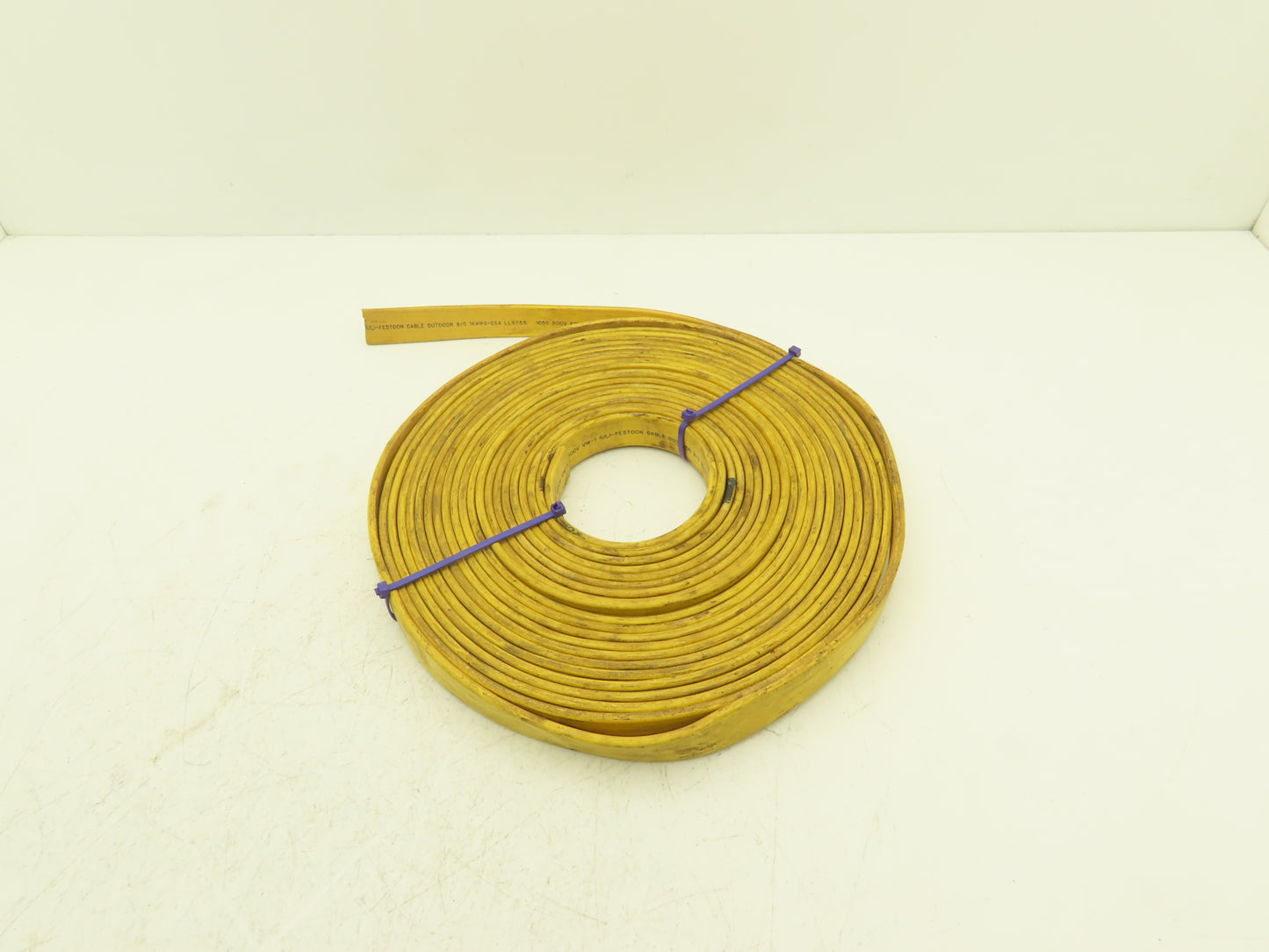 Festoon Cable Outdoor E-24573 Multi-Conductor Flat Cable 8 Wire 16AWG 600V 40'