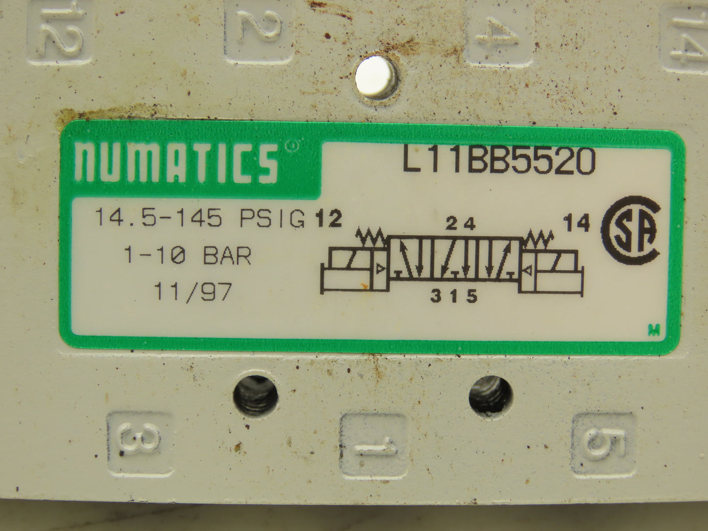 Numatics L11BB5520 Pneumatic  Valve Double Solenoid 120VAC 50/60 Hz 1/8" NPT