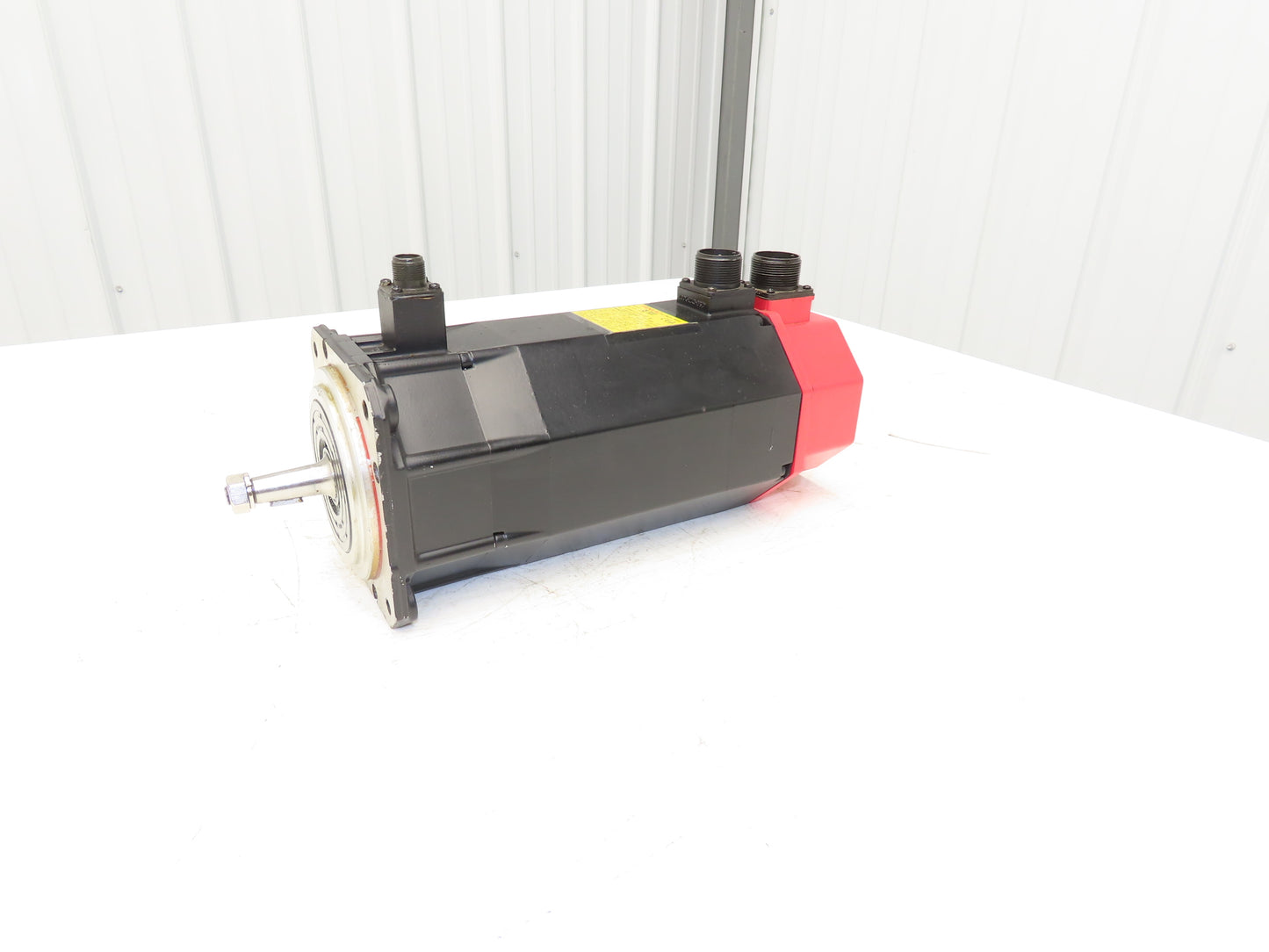 Fanuc A06B-0128-B175-R AC Servo Motor 114V 3PH 3000 RPM -Encoder A860-0360-T201