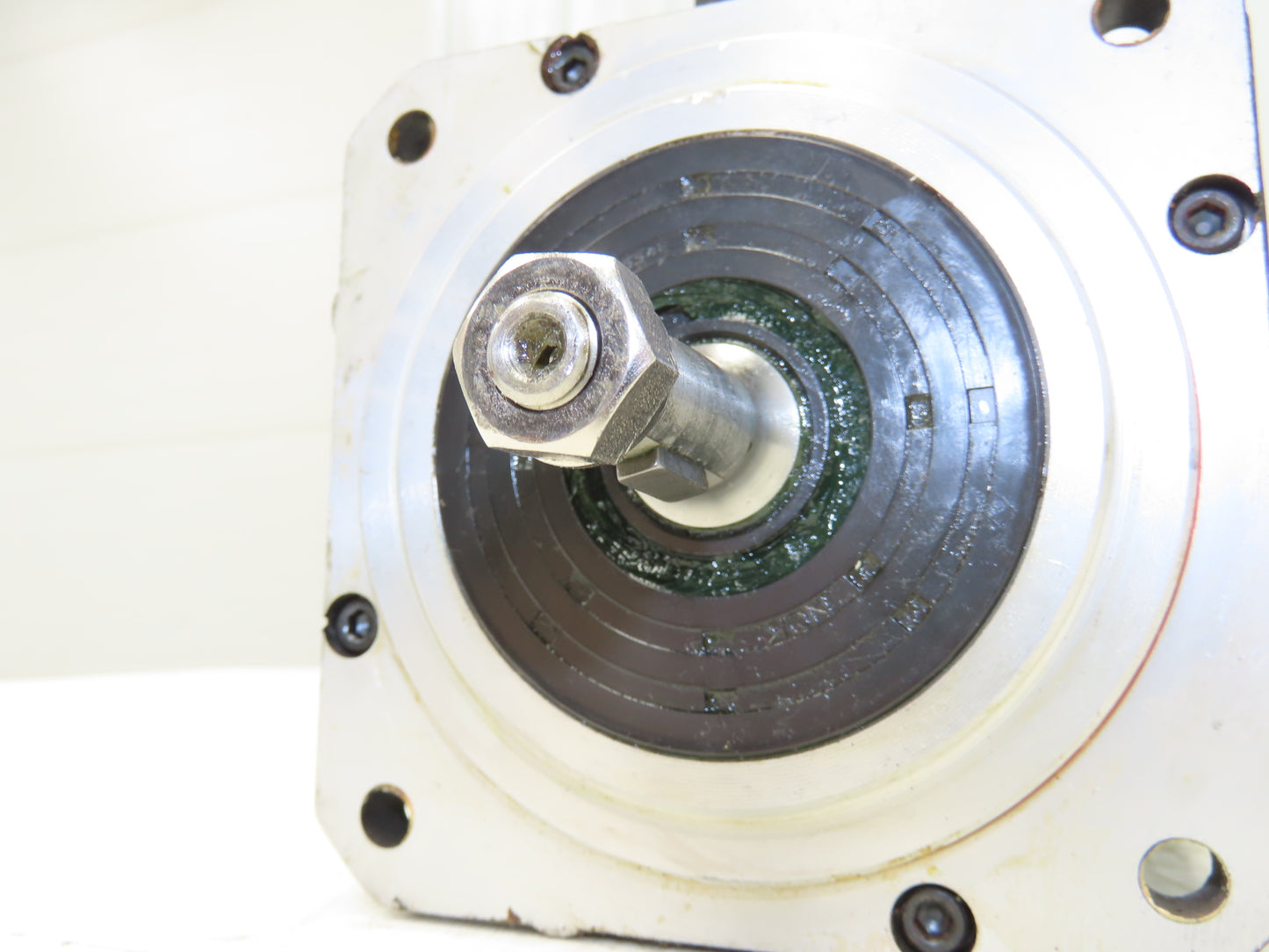 Fanuc A06B-0128-B175-R AC Servo Motor 114V 3PH 3000 RPM -Encoder A860-0360-T201