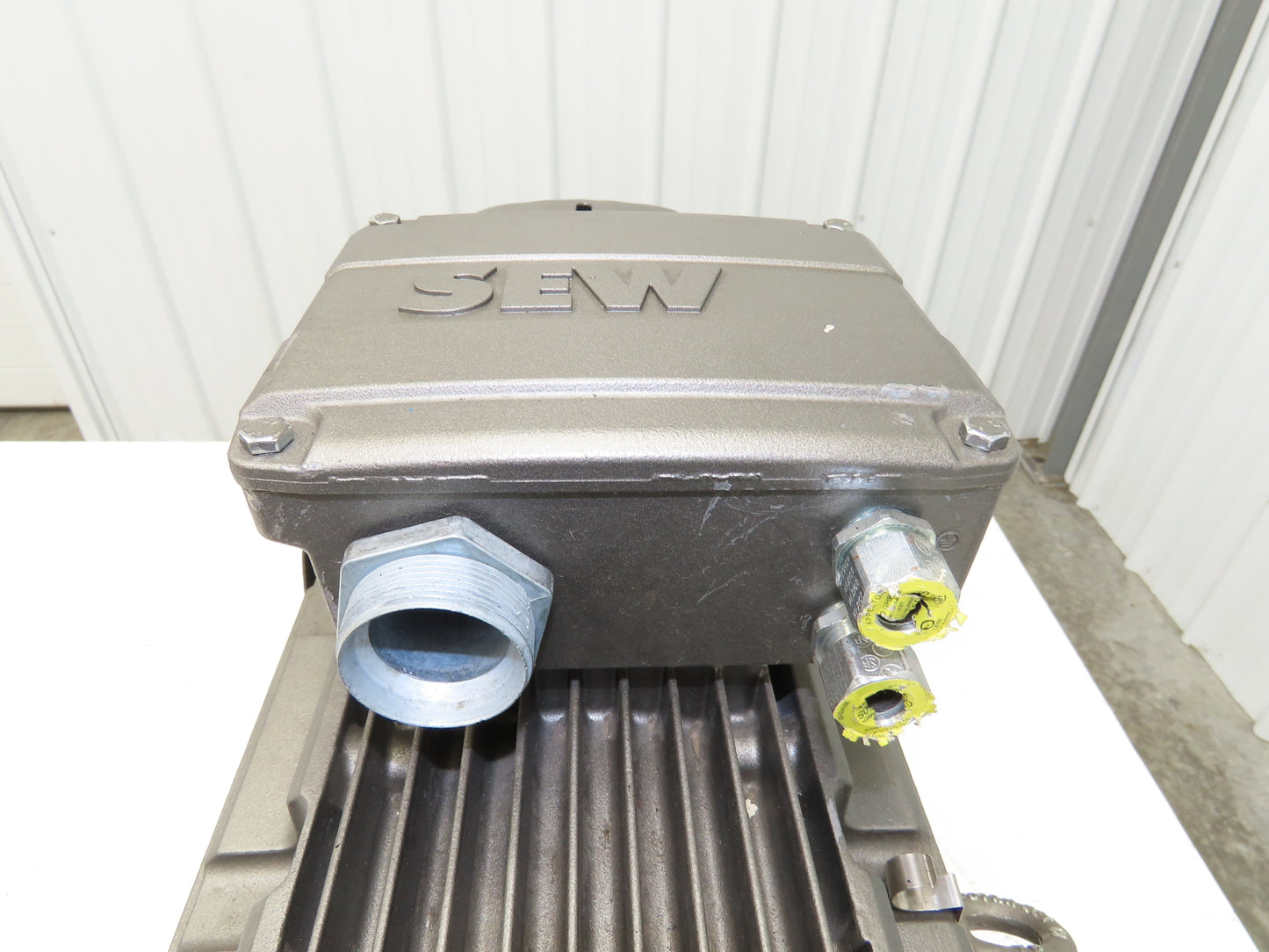 Sew Eurodrive FA97BDRL160M4BE20HR/TF/EG7S/AL Parallel Gearmotor 11.16 Ratio 3PH