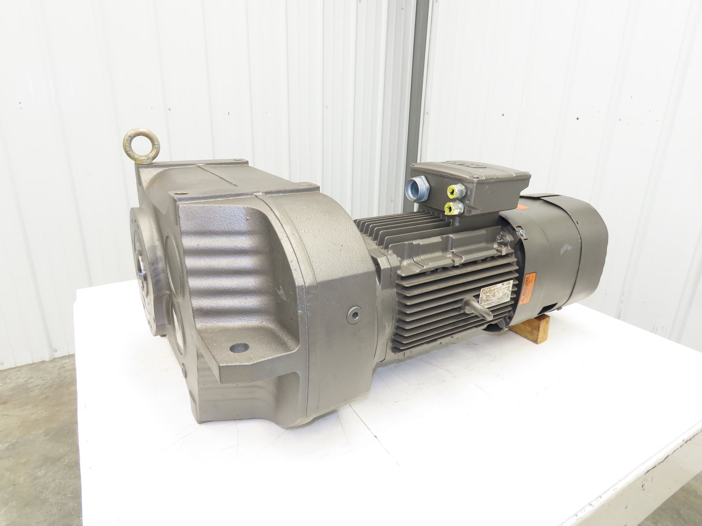 Sew Eurodrive FA97BDRL160M4BE20HR/TF/EG7S/AL Parallel Gearmotor 11.16 Ratio 3PH